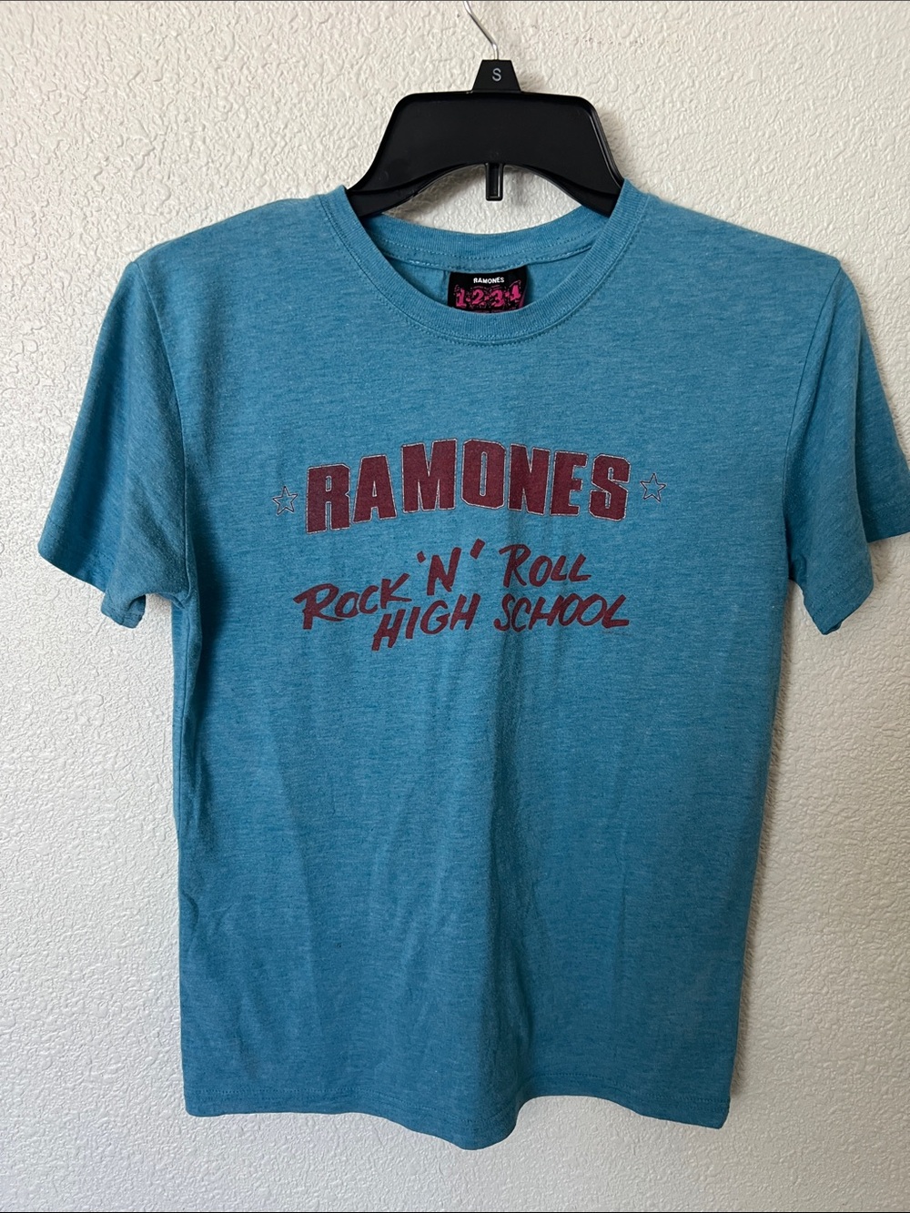 Ramones Rock 'N' Roll High School Graphic Tee - blue with Maroon Print